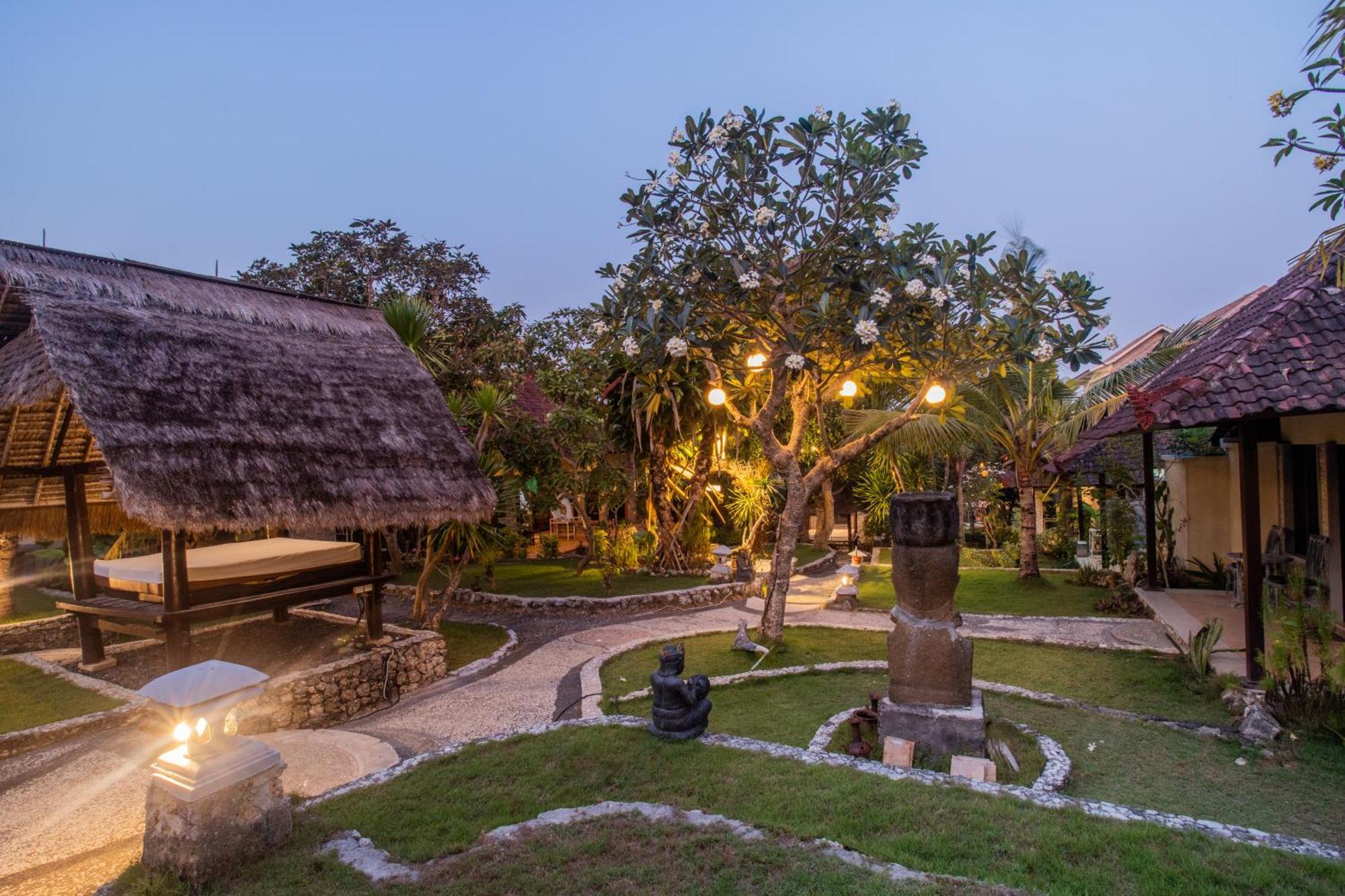 Готель Tropical Garden By Tanis Нуса-Лембонган Екстер'єр фото
